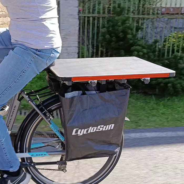 Chargeur solaire pour vélos électriques - CycloSun Daily Chargeur solaire pour vélos électriques - CycloSun Daily